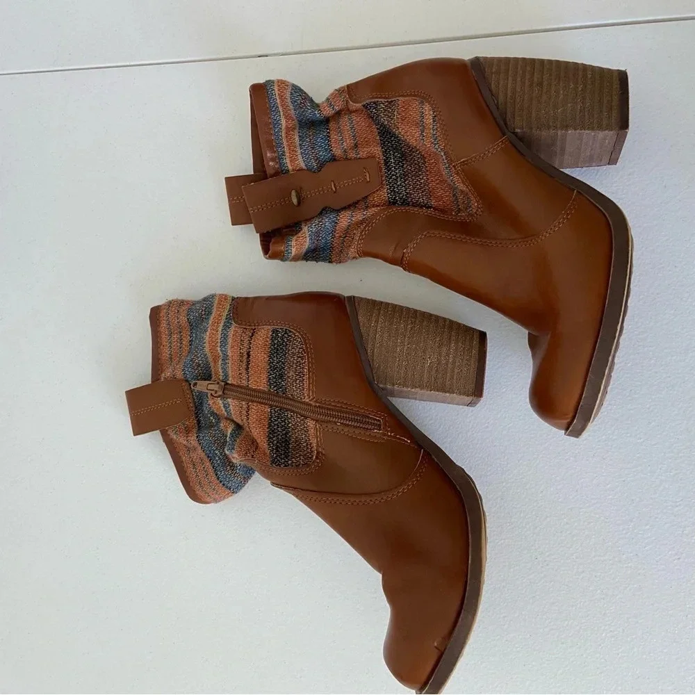 Arizona Jean Co. women’s patterned fabric heeled ankle boots — size‎ 7.5